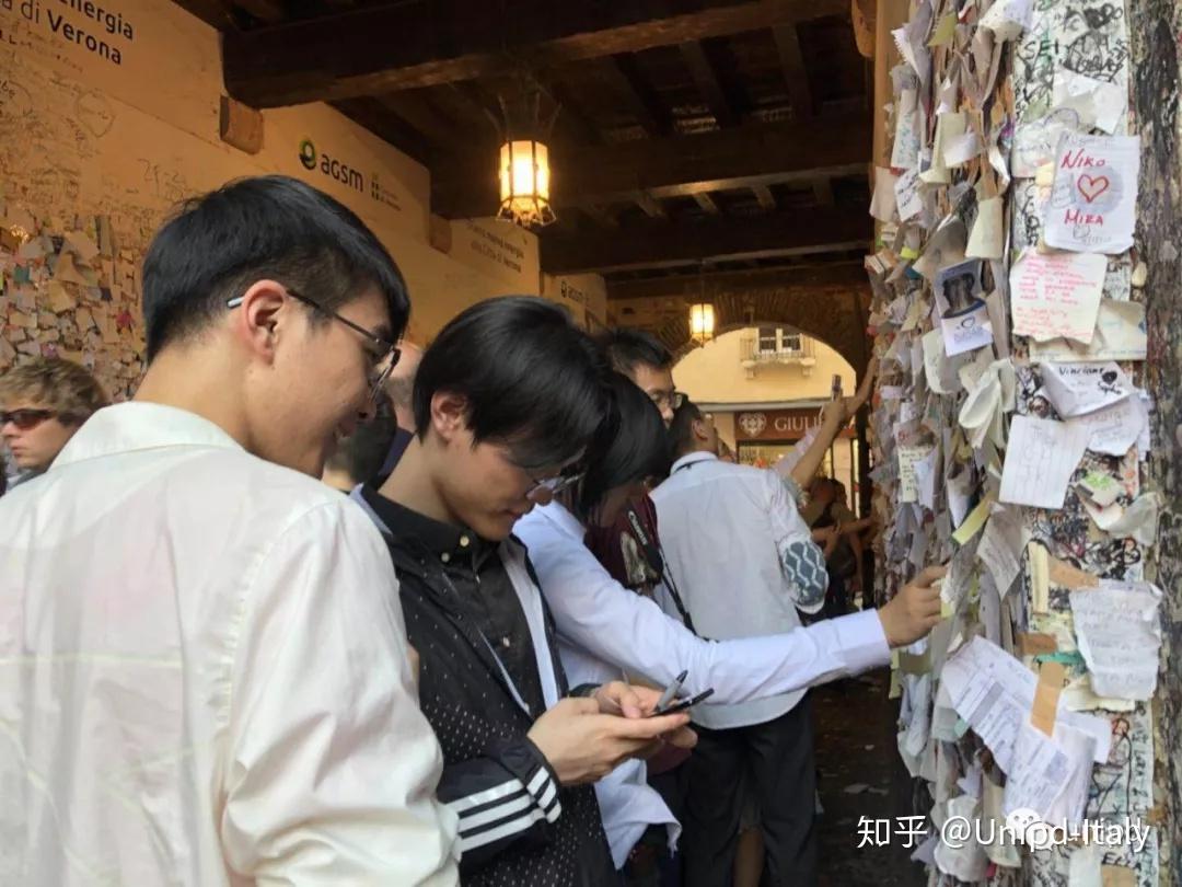 包含帕多瓦成为维罗纳新帅，青训培养成当务之急的词条
