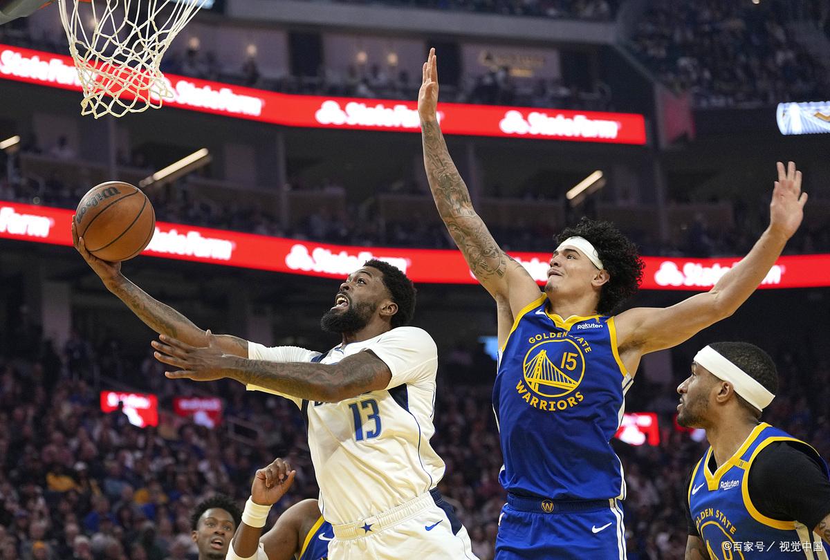 雄鹿力克独行侠,继续不败 雄鹿力克独行侠,继续不败