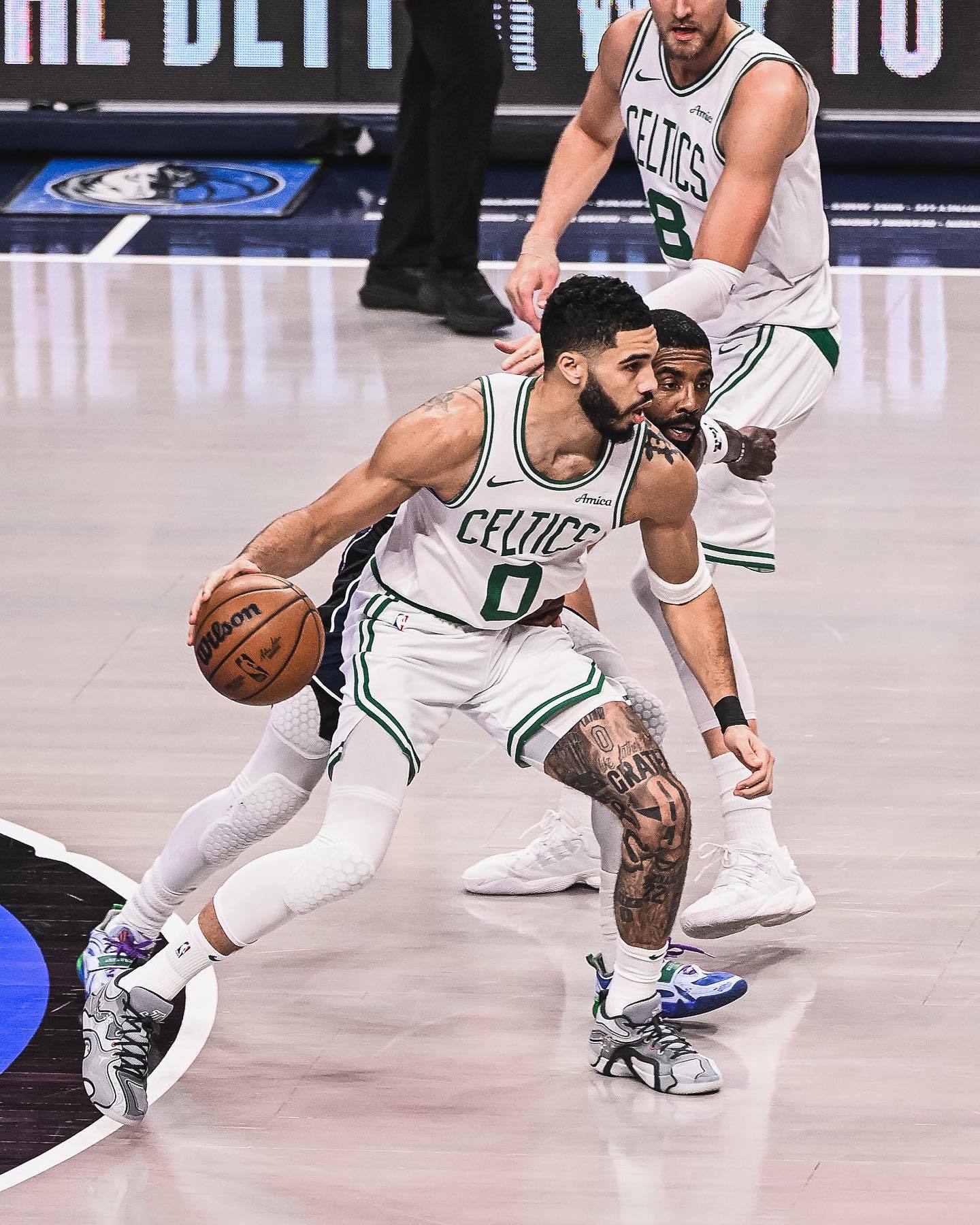 篮网再胜独行侠领先东部 篮网再胜独行侠领先东部