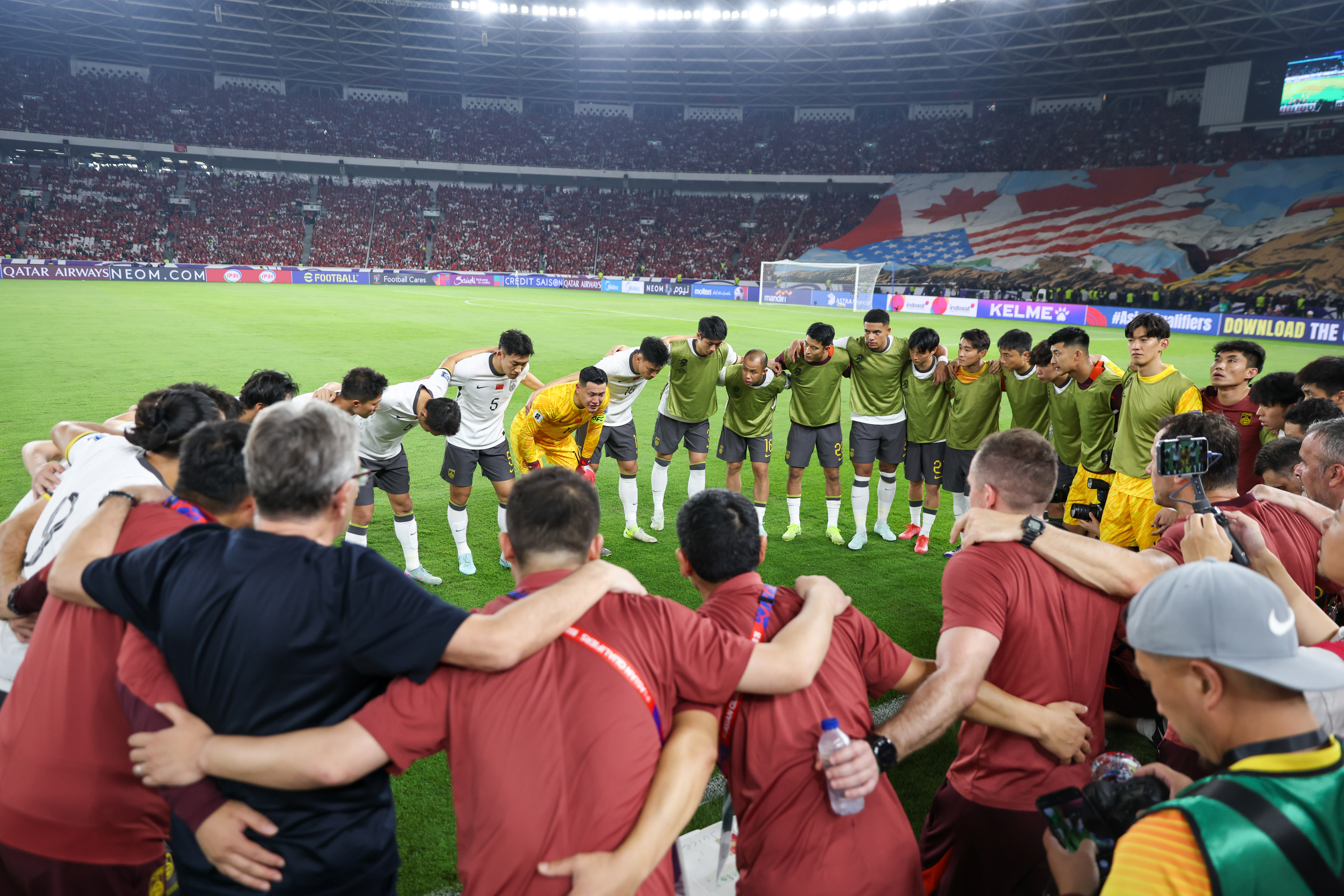 亚洲杯决赛震撼开打，巅峰对决引爆全场的简单介绍