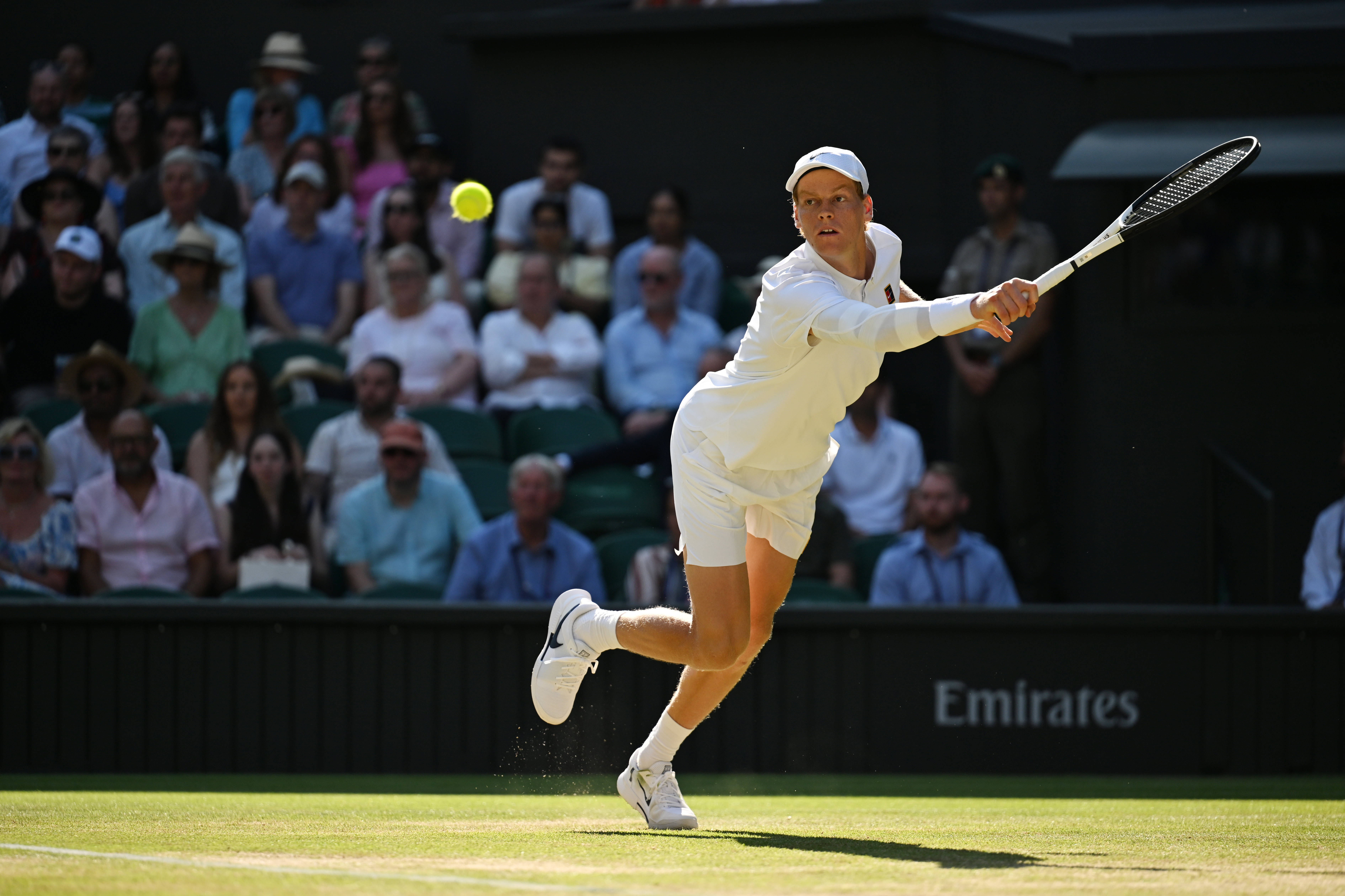 温网鏖战美网,辛纳高光表现 温网鏖战美网,辛纳高光表现