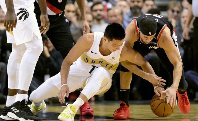 新疆队碾压凯尔特人，麦科勒姆统治全场