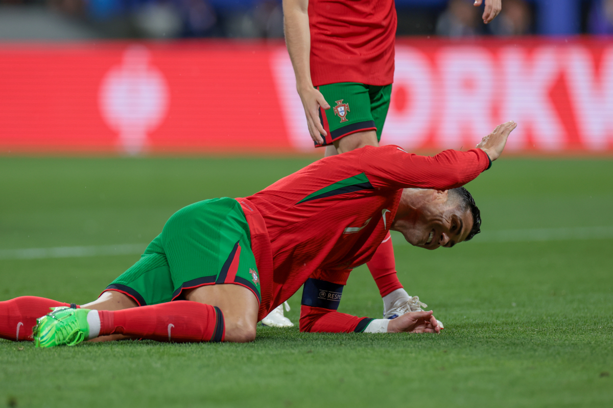 法国队绝杀葡萄牙队，波尔点燃赛场