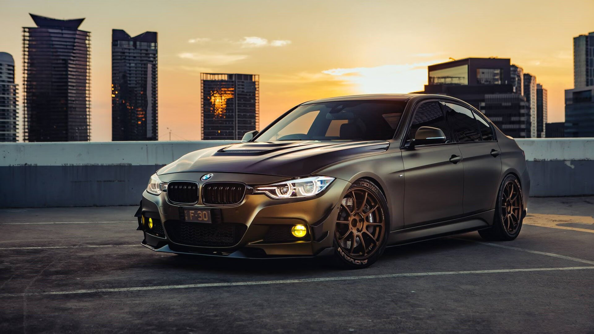 绿茵神话与少年擎旗—沙特爆冷南非，萨卡在年度焦点之战接管比赛