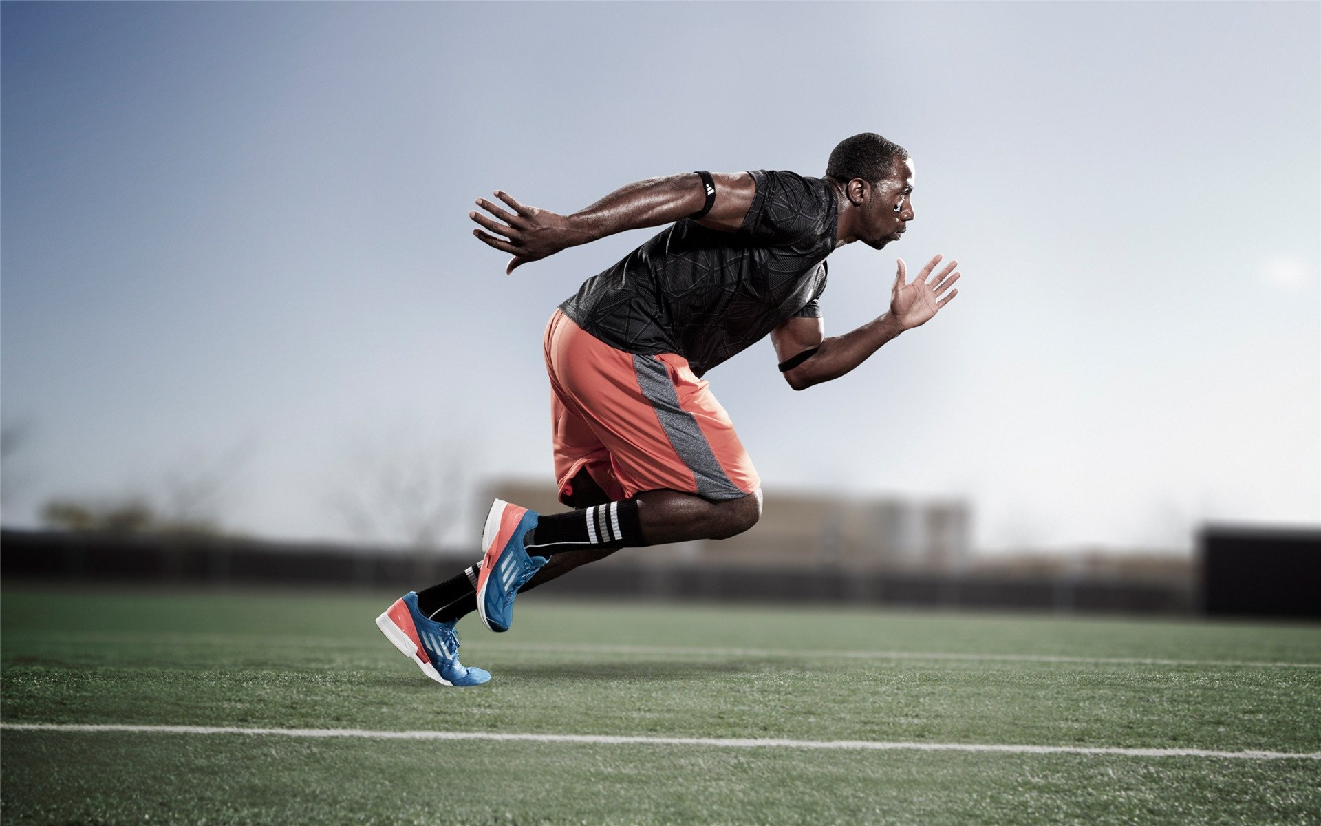 活塞掀翻深圳队，一场库里式的破冰表演